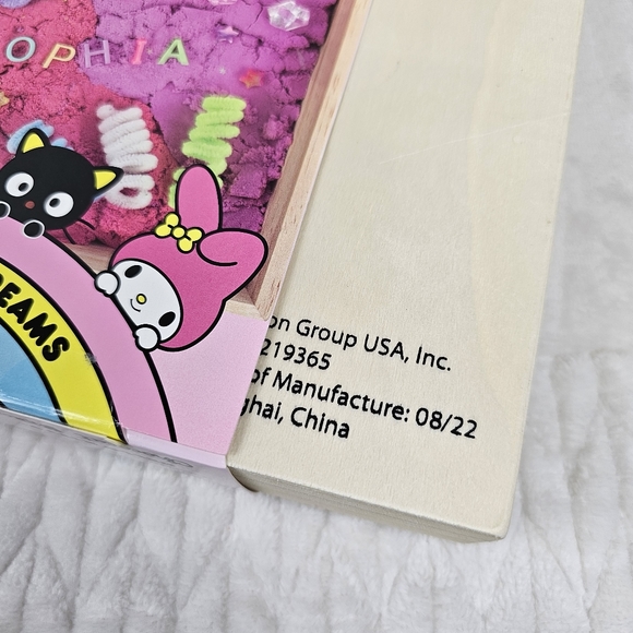 HELLO KITTY and FRIENDS Sensory Play Bin Chase Your Dreams - Picture 7 of 12